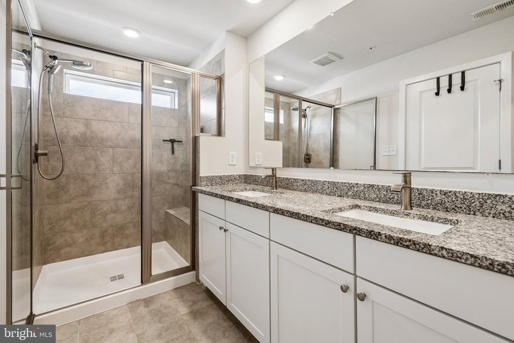 6941 Waterbury Place - Photo 13