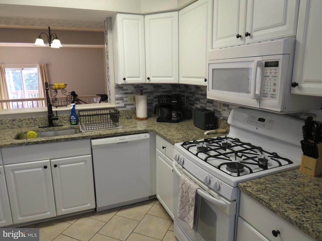 993 Joshua Tree Court - Photo 1
