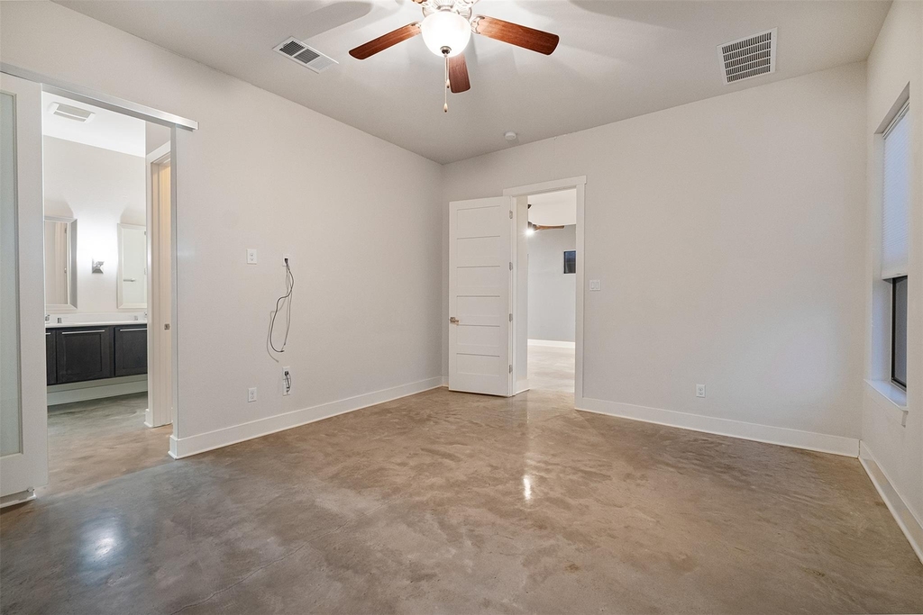 904 Freewater Ln - Photo 12