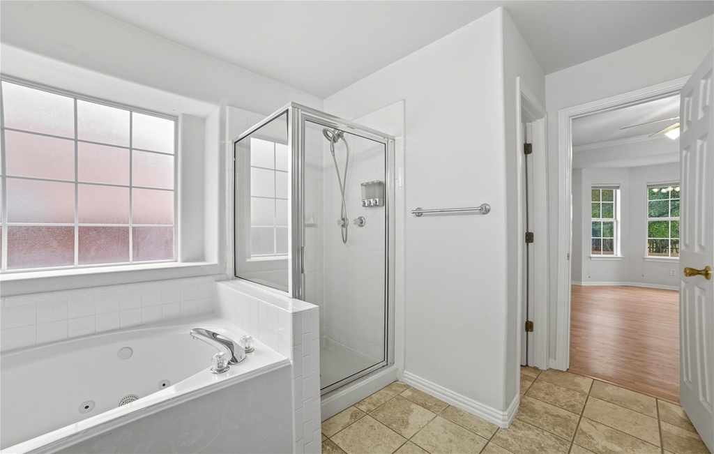 1911 Cedar Bend Dr - Photo 25