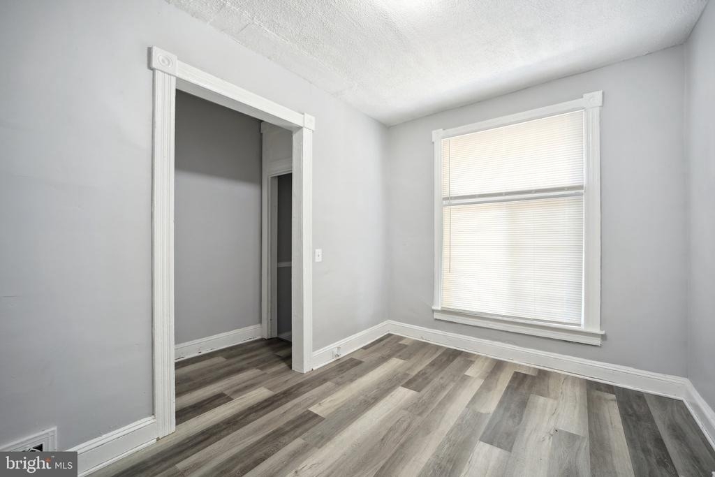 1524 E 28th Street E - Photo 5
