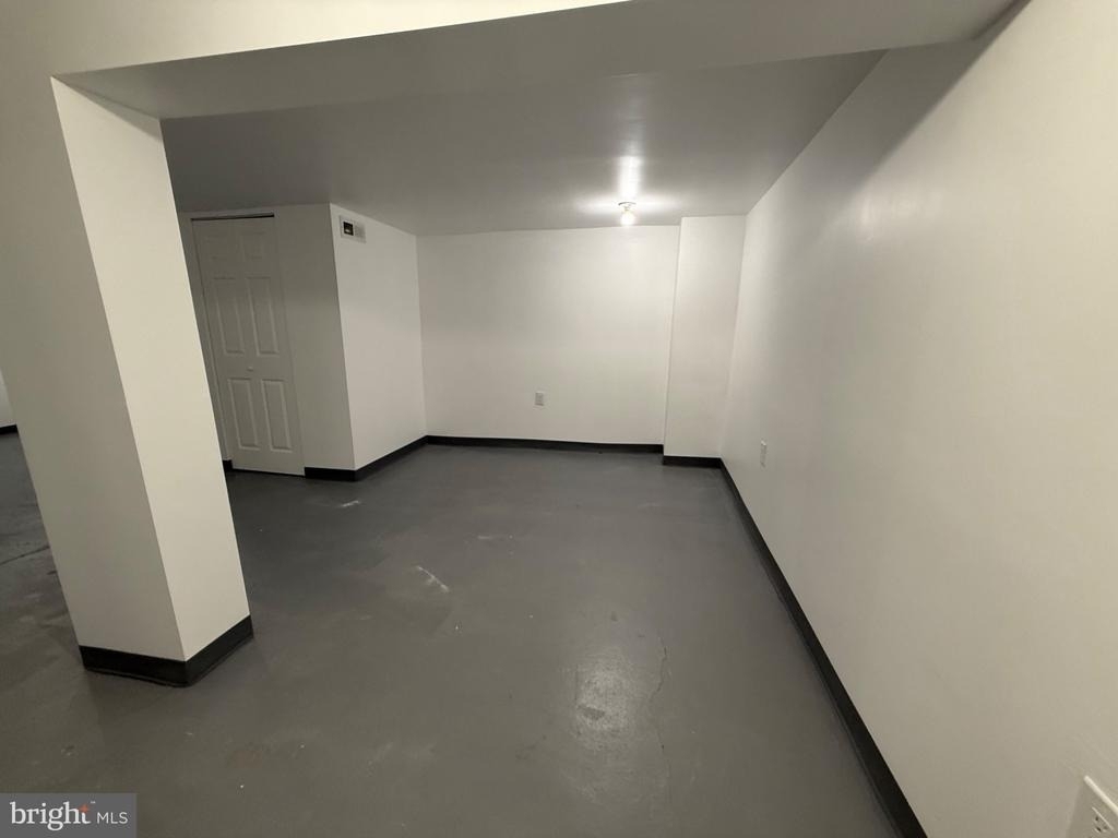 5215 Ready Avenue - Photo 11