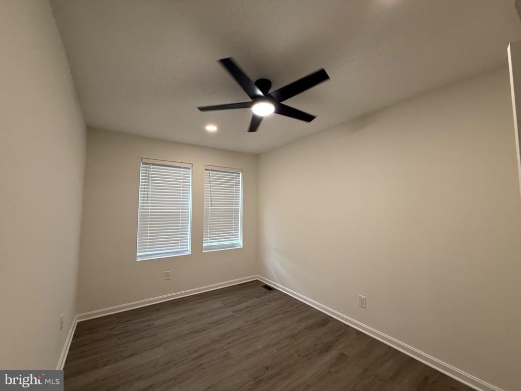 5215 Ready Avenue - Photo 7