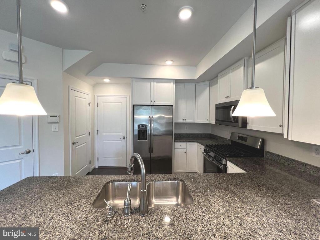 8005 Orchard Grove Road - Photo 5