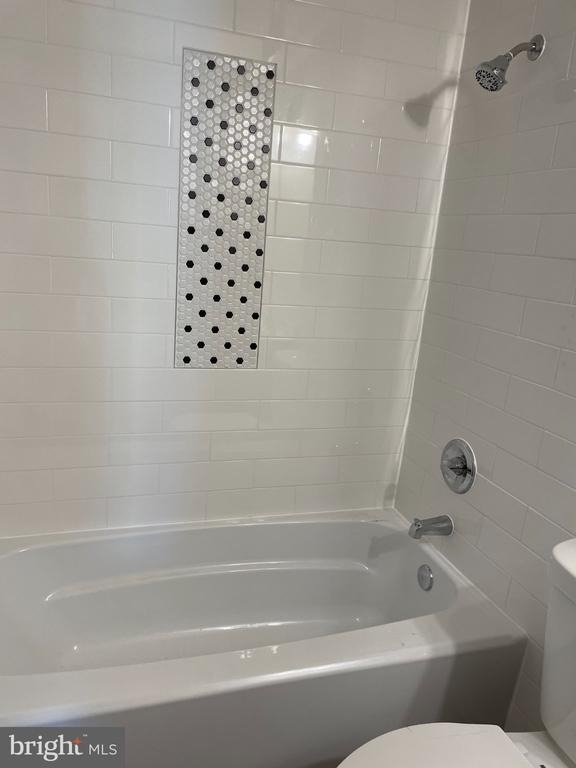 1490 Blockton - Photo 9