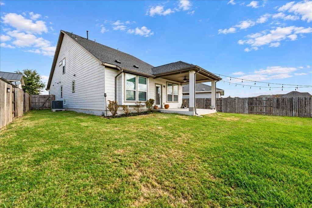 5829 Urbano Bnd - Photo 28