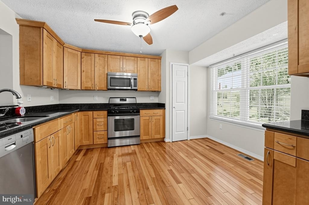 2504 Smoketree Lane - Photo 11