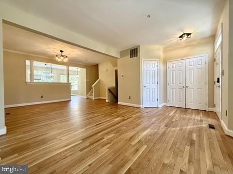 832 Stonehurst Court - Photo 2