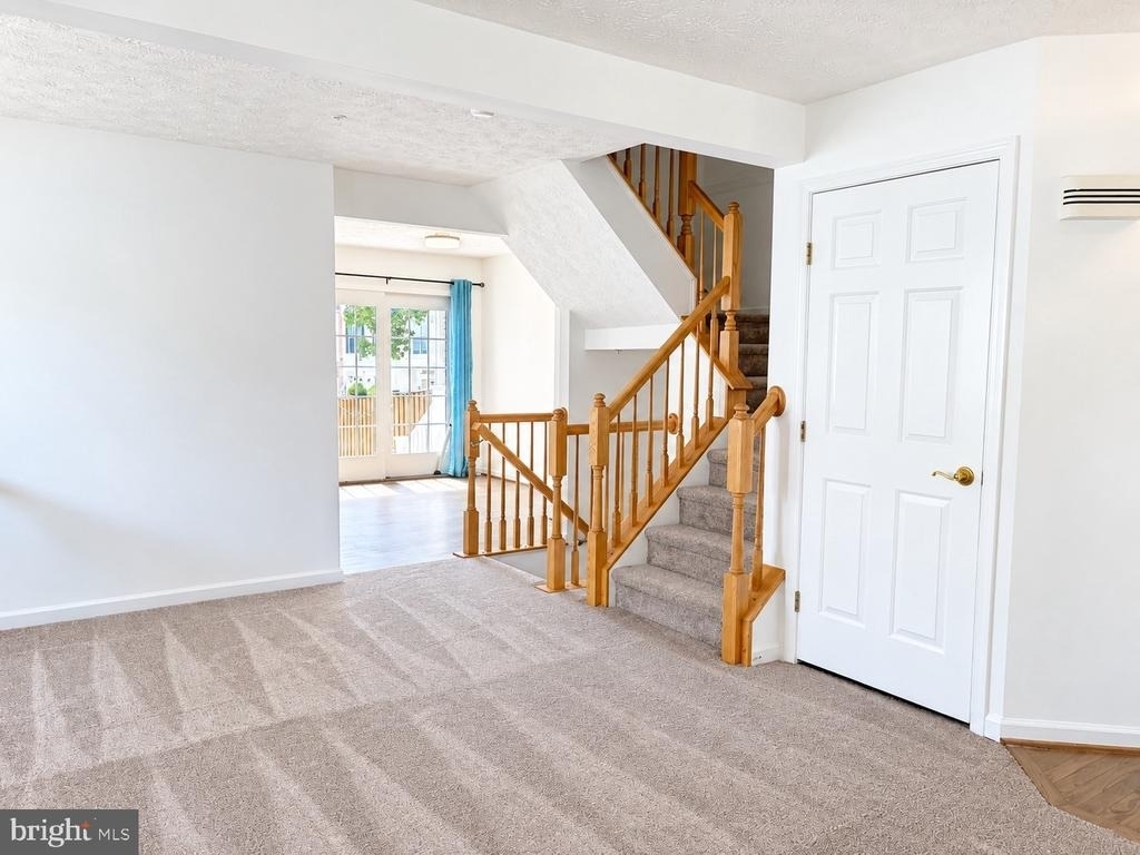 8720 Thornbrook Drive - Photo 12