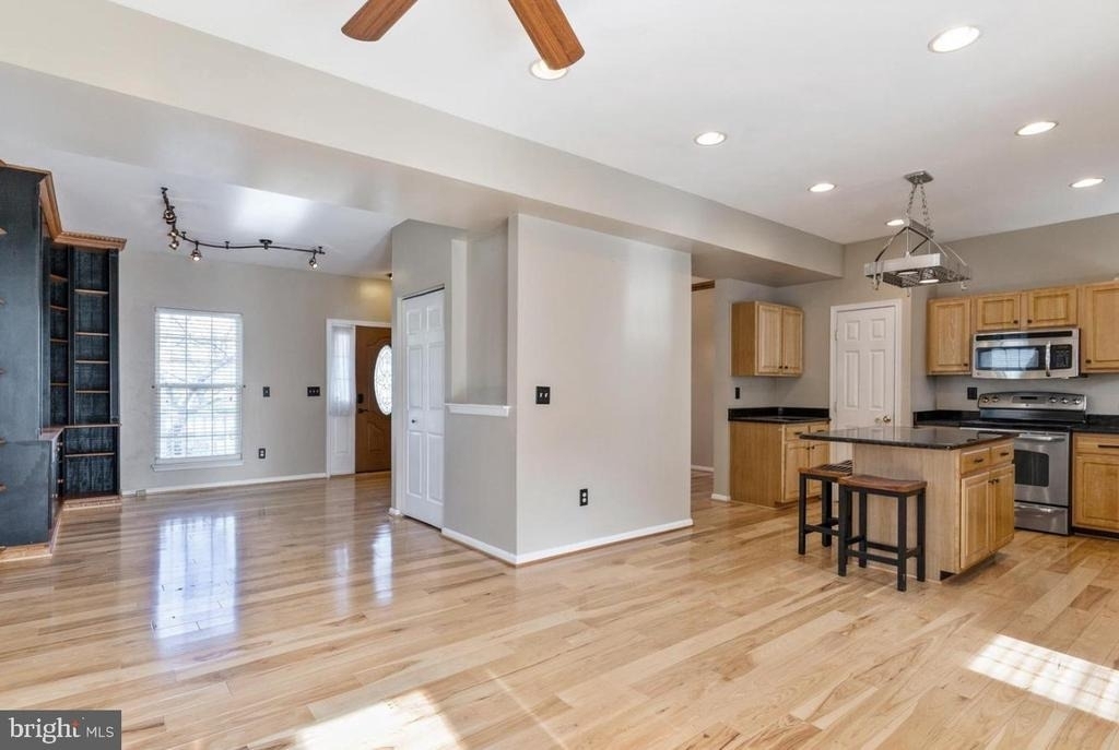1721 Grande View Avenue - Photo 1