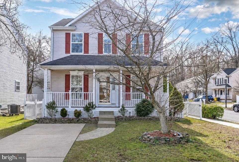 1721 Grande View Avenue - Photo 0