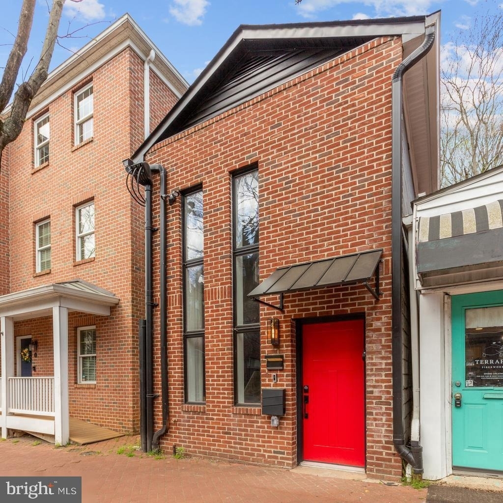 220 West Street - Photo 1
