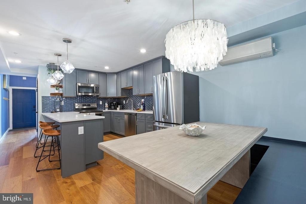 220 West Street - Photo 7