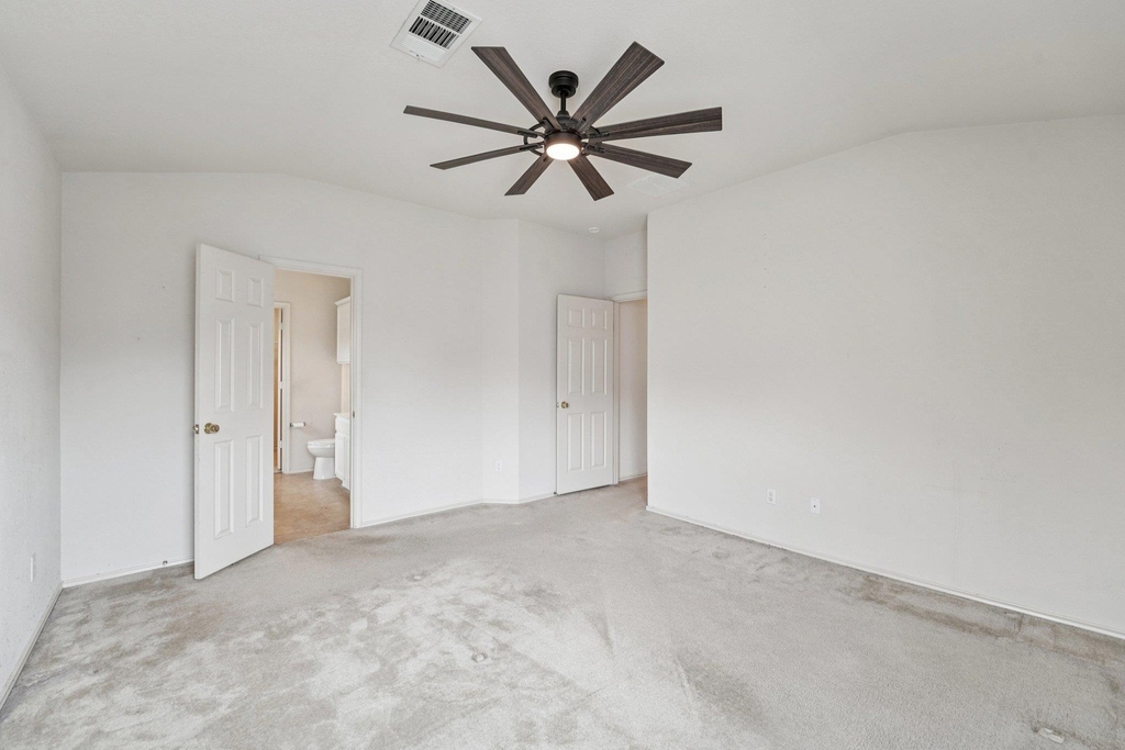 1724 Darjeeling Dr - Photo 10