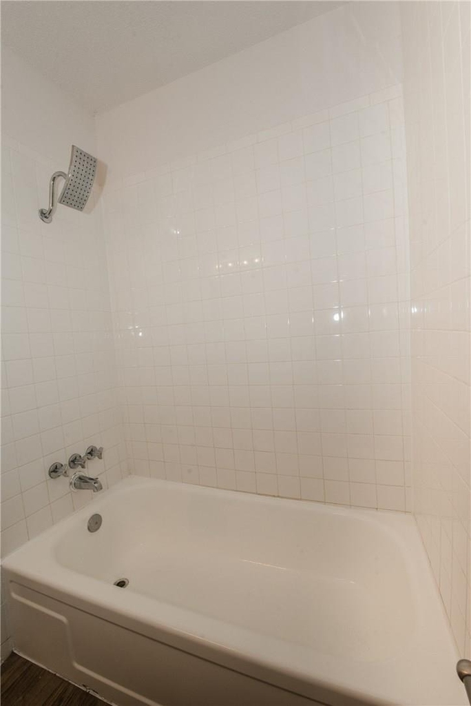 1600 Parker Ln - Photo 15