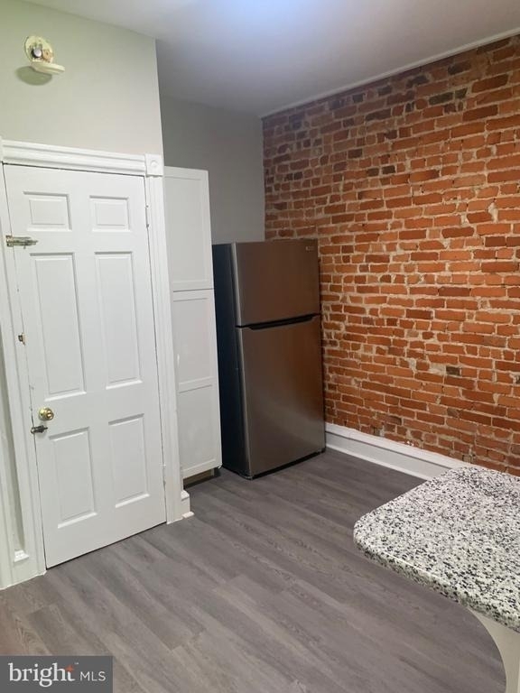 1304 N Clayton Street - Photo 4