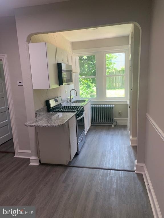 1304 N Clayton Street - Photo 2