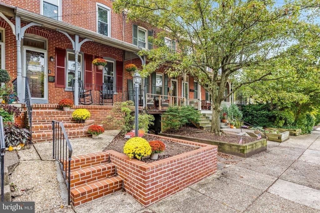 1718 13th Street - Photo 1