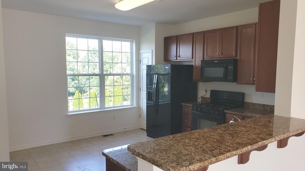 341 Lenape Way - Photo 3