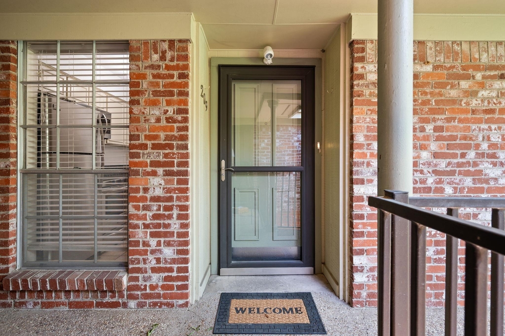 7920 Rockwood Ln - Photo 17