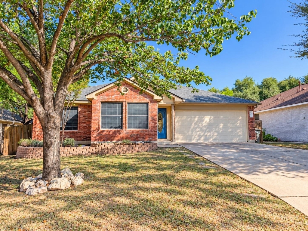 807 Hilltop Dr - Photo 1