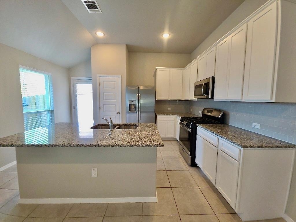 17103 Alturas Ave - Photo 5