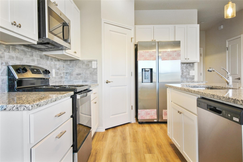 511 Whirlaway Dr - Photo 8