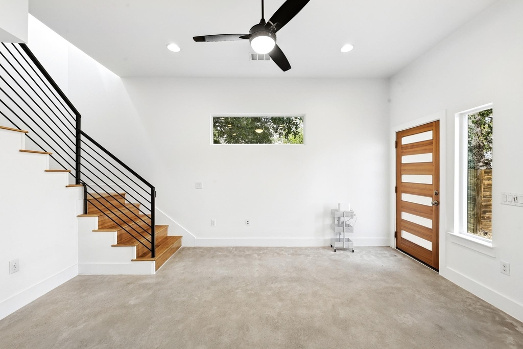 6213 Felix Ave - Photo 7