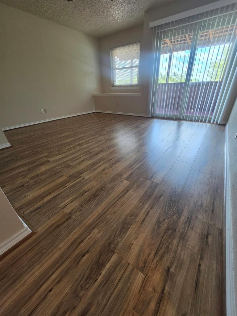 5503 Thunderbird St - Photo 12