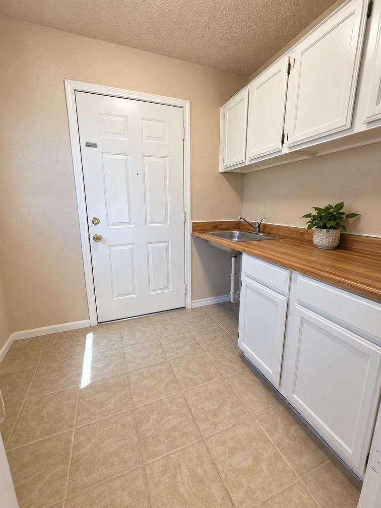 5503 Thunderbird St - Photo 6