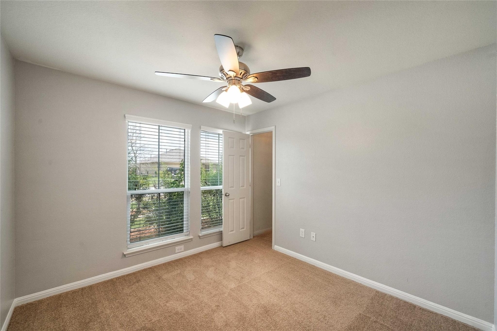 314 Foxglove Dr - Photo 15