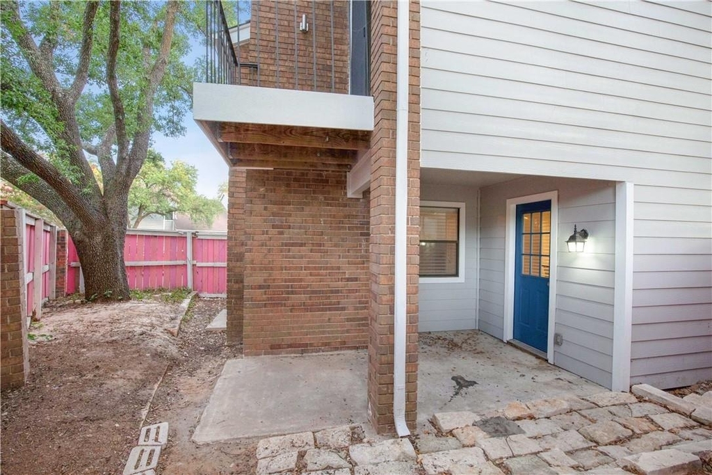 7635 Guadalupe St - Photo 27