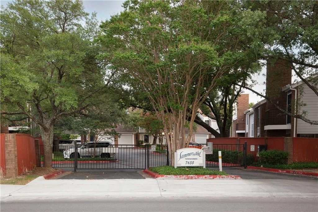 7635 Guadalupe St - Photo 30