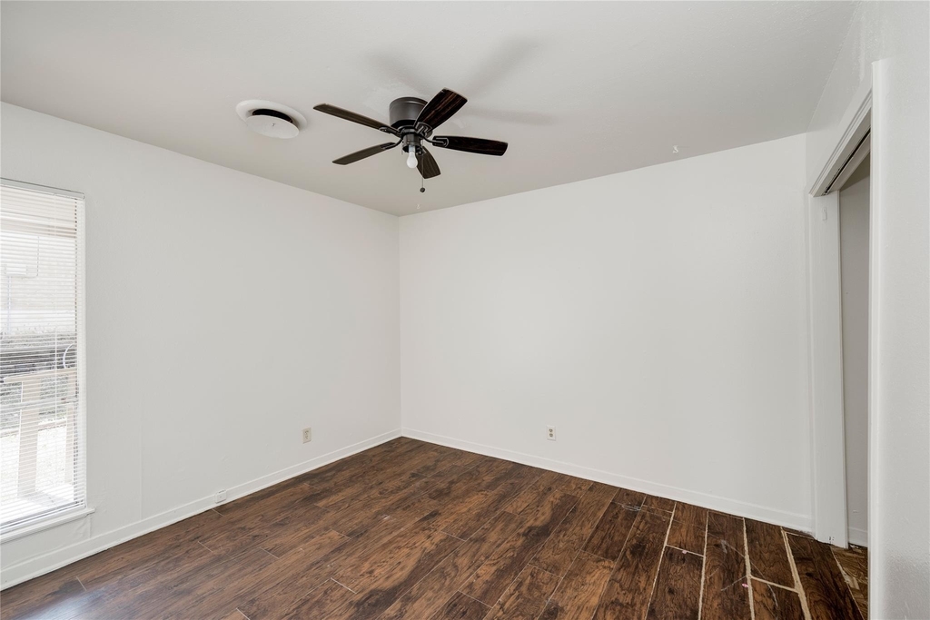 2900 Northeast Dr - Photo 16