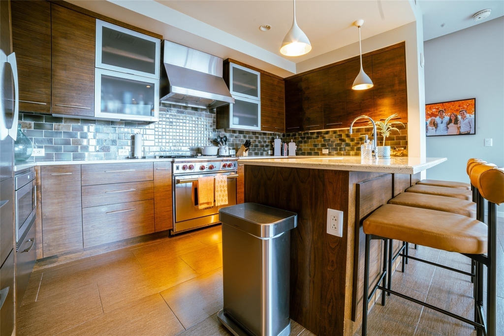 200 Congress Ave - Photo 10