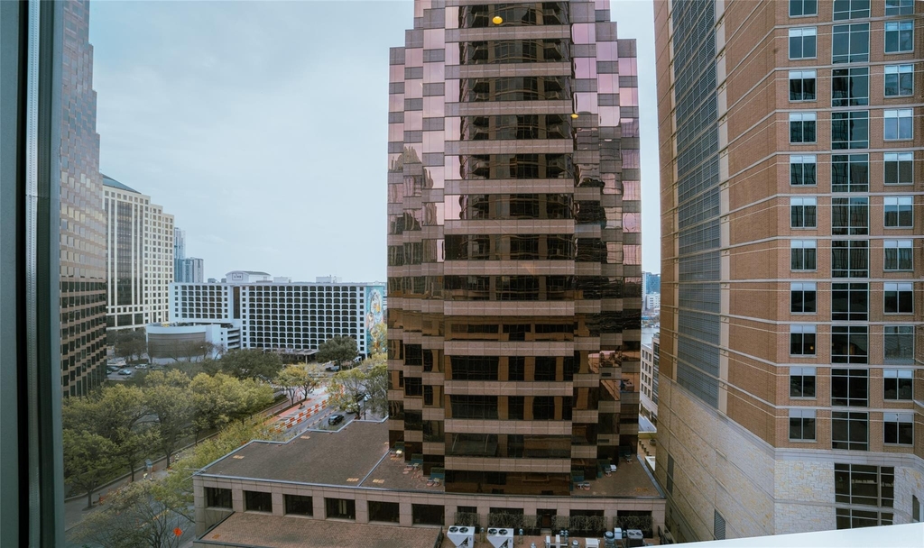 200 Congress Ave - Photo 2