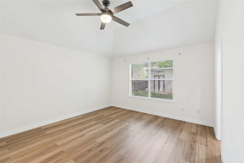 1506 Cosmos Way - Photo 21