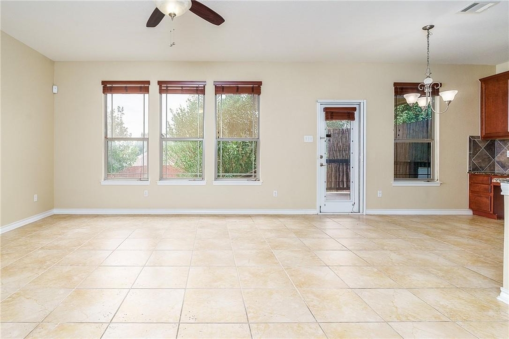 413 Kissing Oak Dr - Photo 11