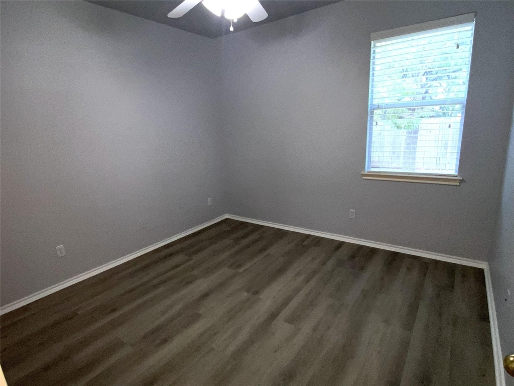 2313 Lou John St - Photo 13