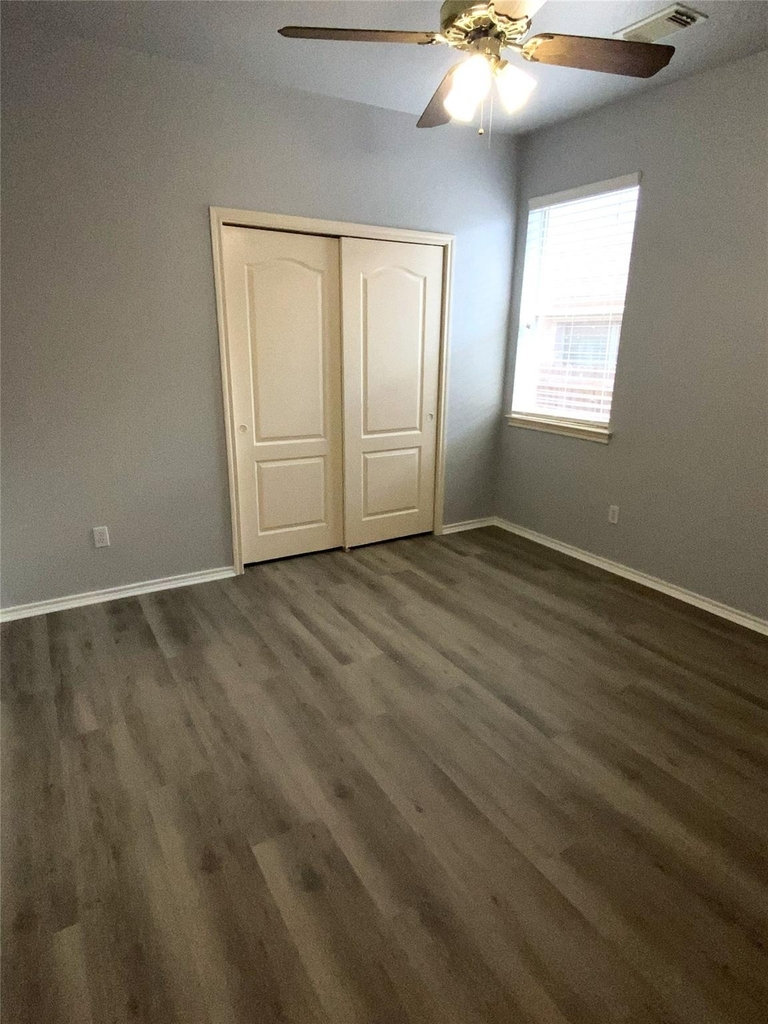 2313 Lou John St - Photo 15