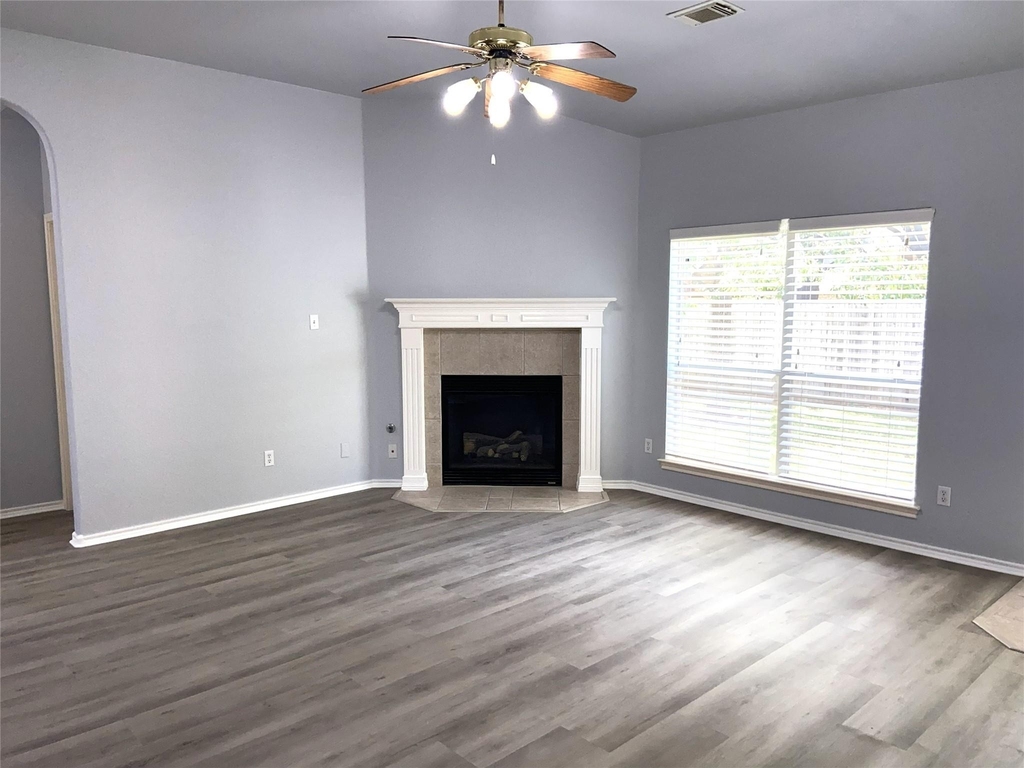 2313 Lou John St - Photo 1