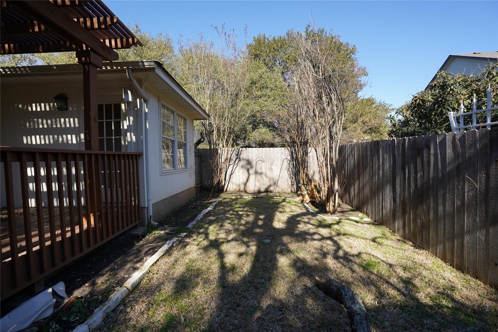5702 Fitchwood Ln - Photo 14