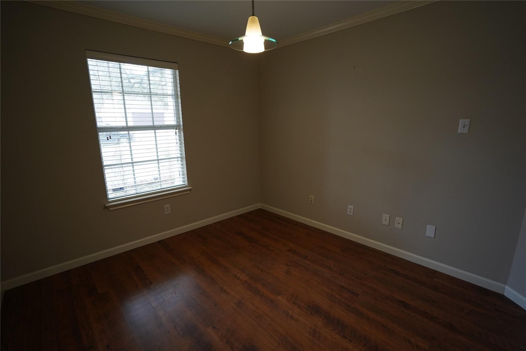 5702 Fitchwood Ln - Photo 11