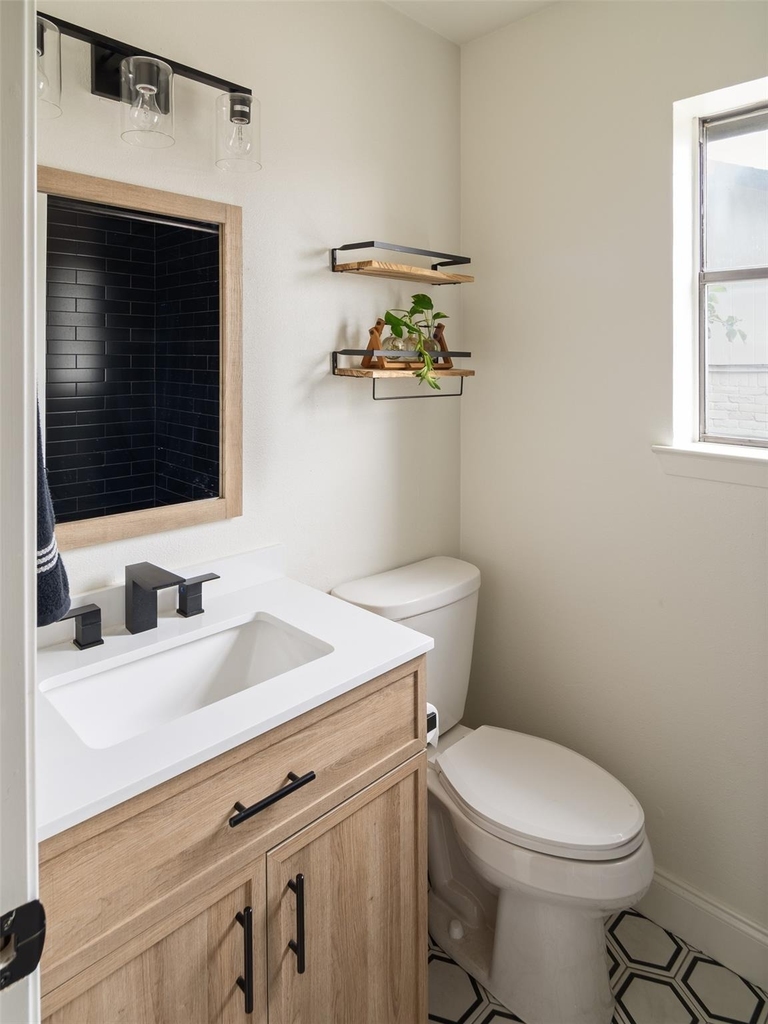 304 Skyloop Dr - Photo 15