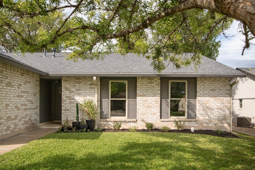 304 Skyloop Dr - Photo 5