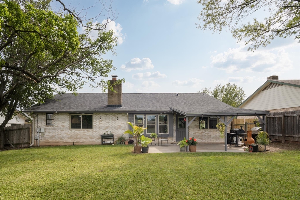 304 Skyloop Dr - Photo 17