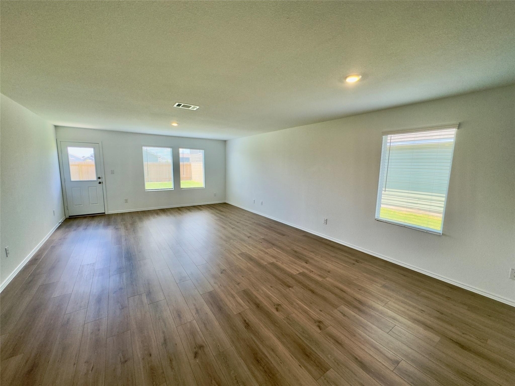 2221 Cumulus Ct - Photo 4