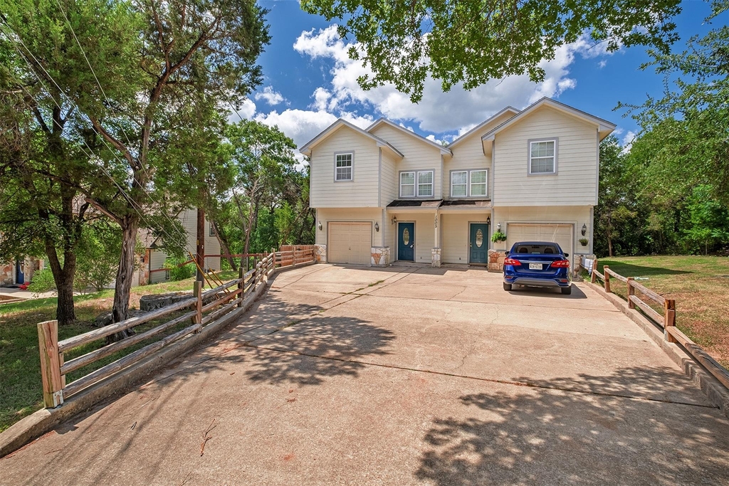 1005 Canyon Edge Dr - Photo 1
