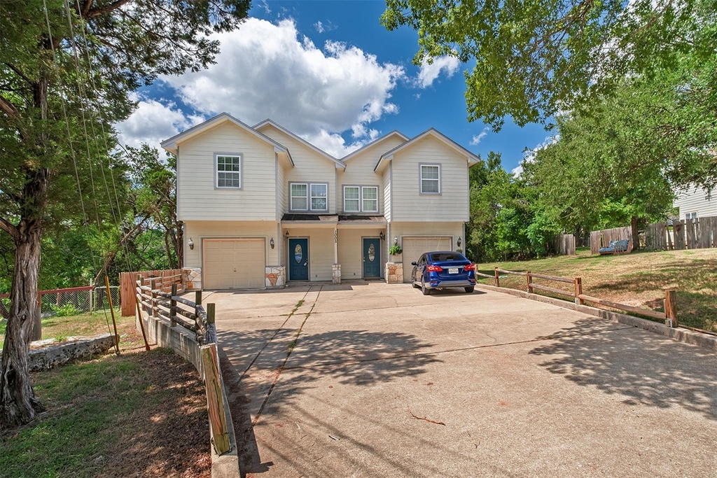 1005 Canyon Edge Dr - Photo 0