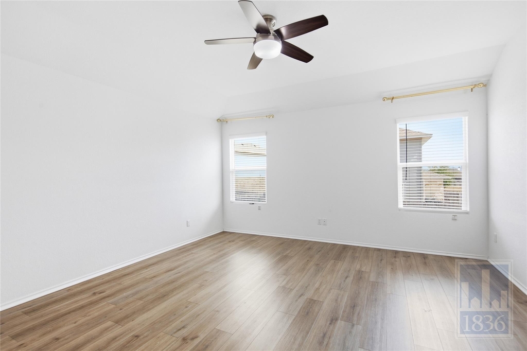 5913 Toscana Trce - Photo 11